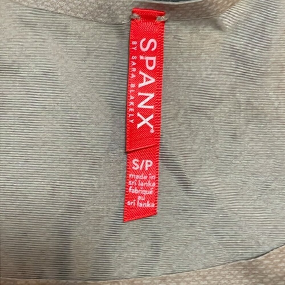 EC SPANX Pretty Smart Tank Top - Size Small - Picture 4 of 4